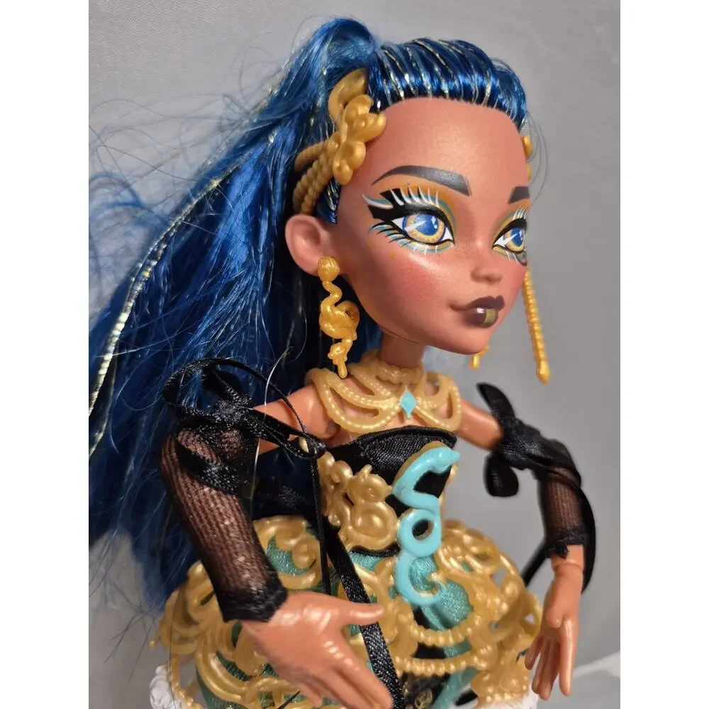 💥 Monster High Doll - Scary Sweet Birthday Cleo De Nile